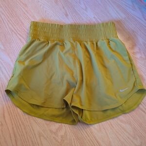 Nike Dri Fit Shorts 3” Loose Women’s Size Large Brown Athletic Logo Stretch